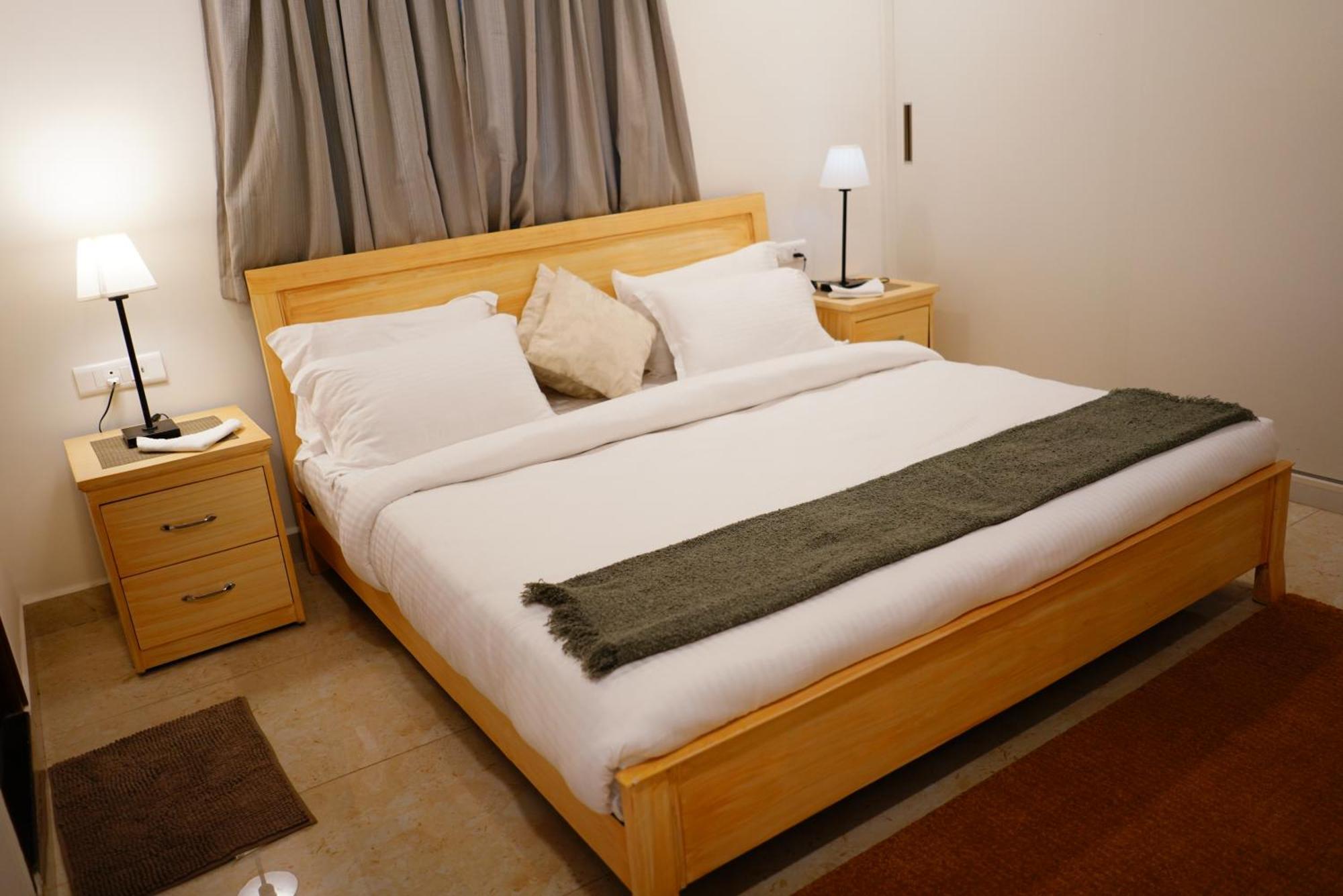 Enkay Service Apartments Kondapur  ภายนอก รูปภาพ