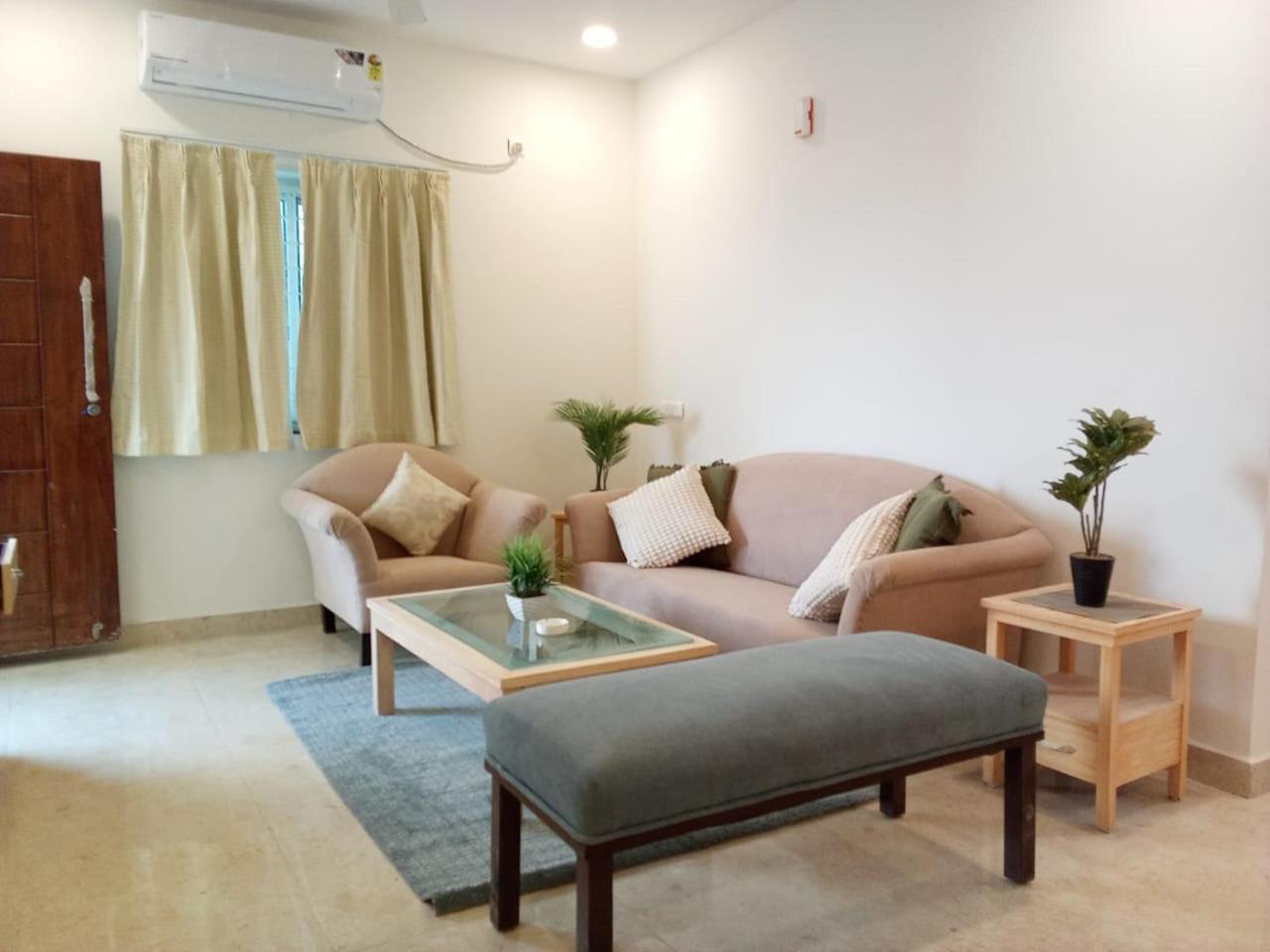 Enkay Service Apartments Kondapur  ภายนอก รูปภาพ
