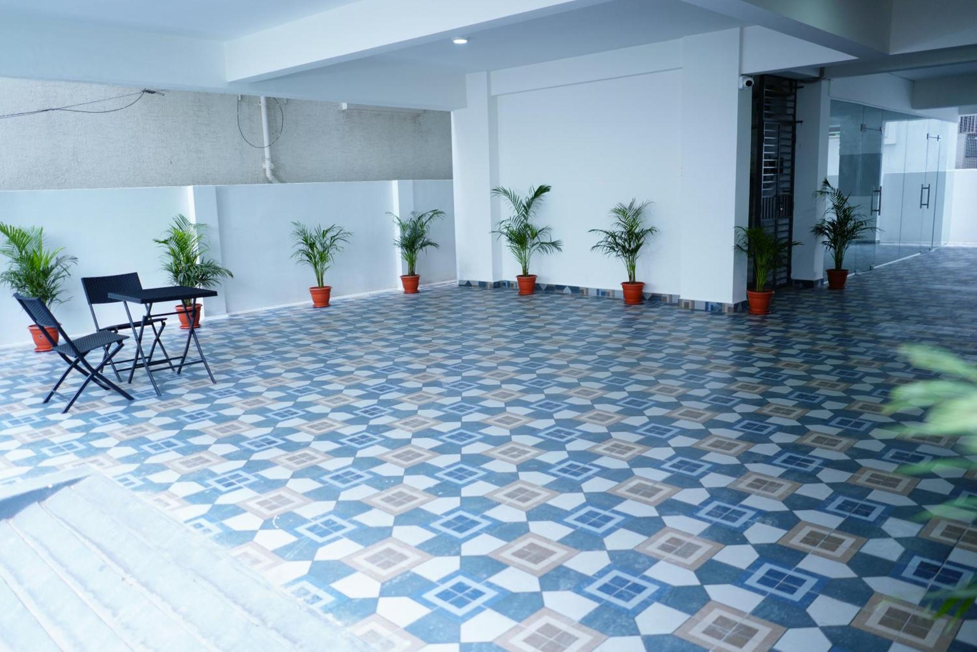 Enkay Service Apartments Kondapur  ภายนอก รูปภาพ