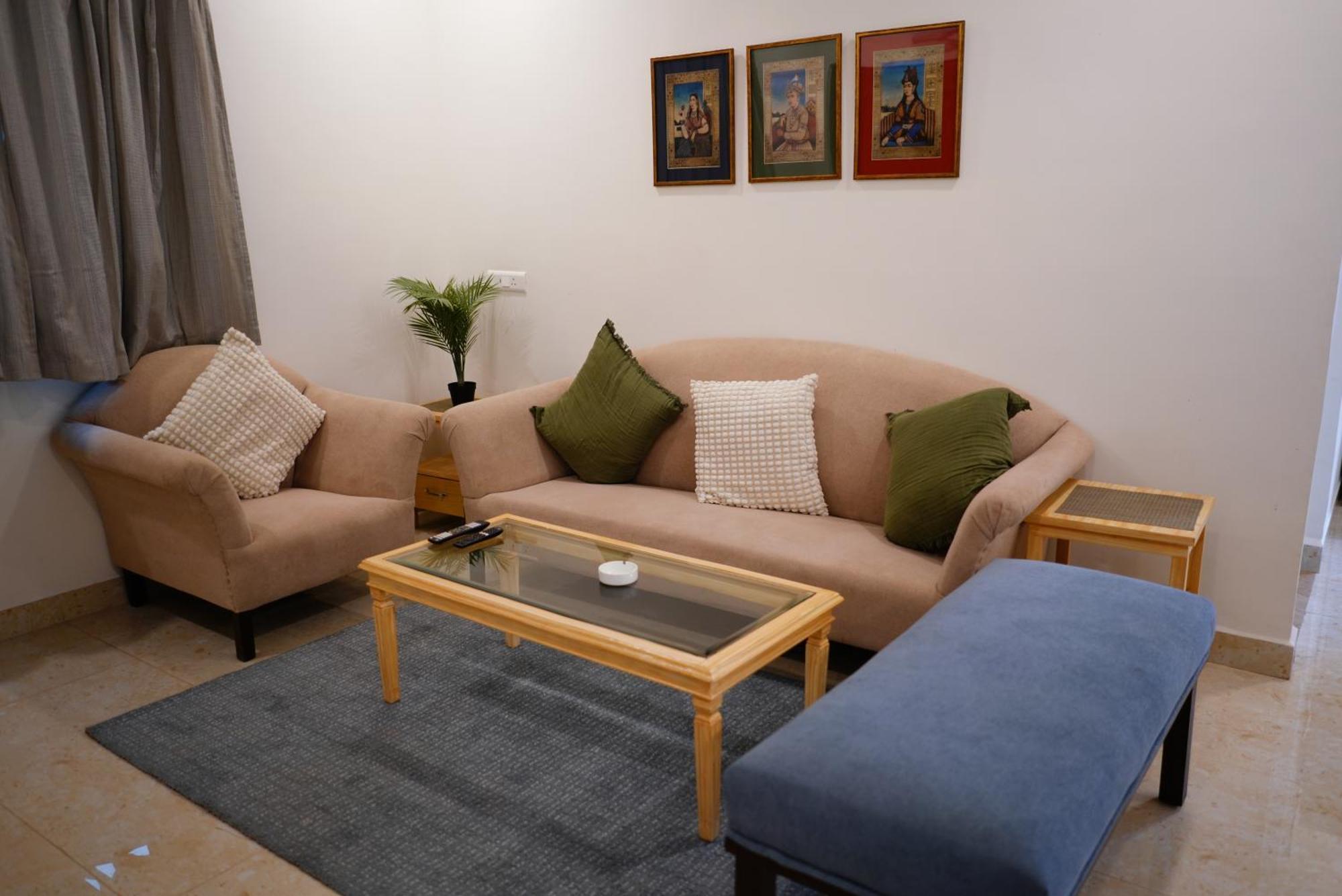 Enkay Service Apartments Kondapur  ภายนอก รูปภาพ