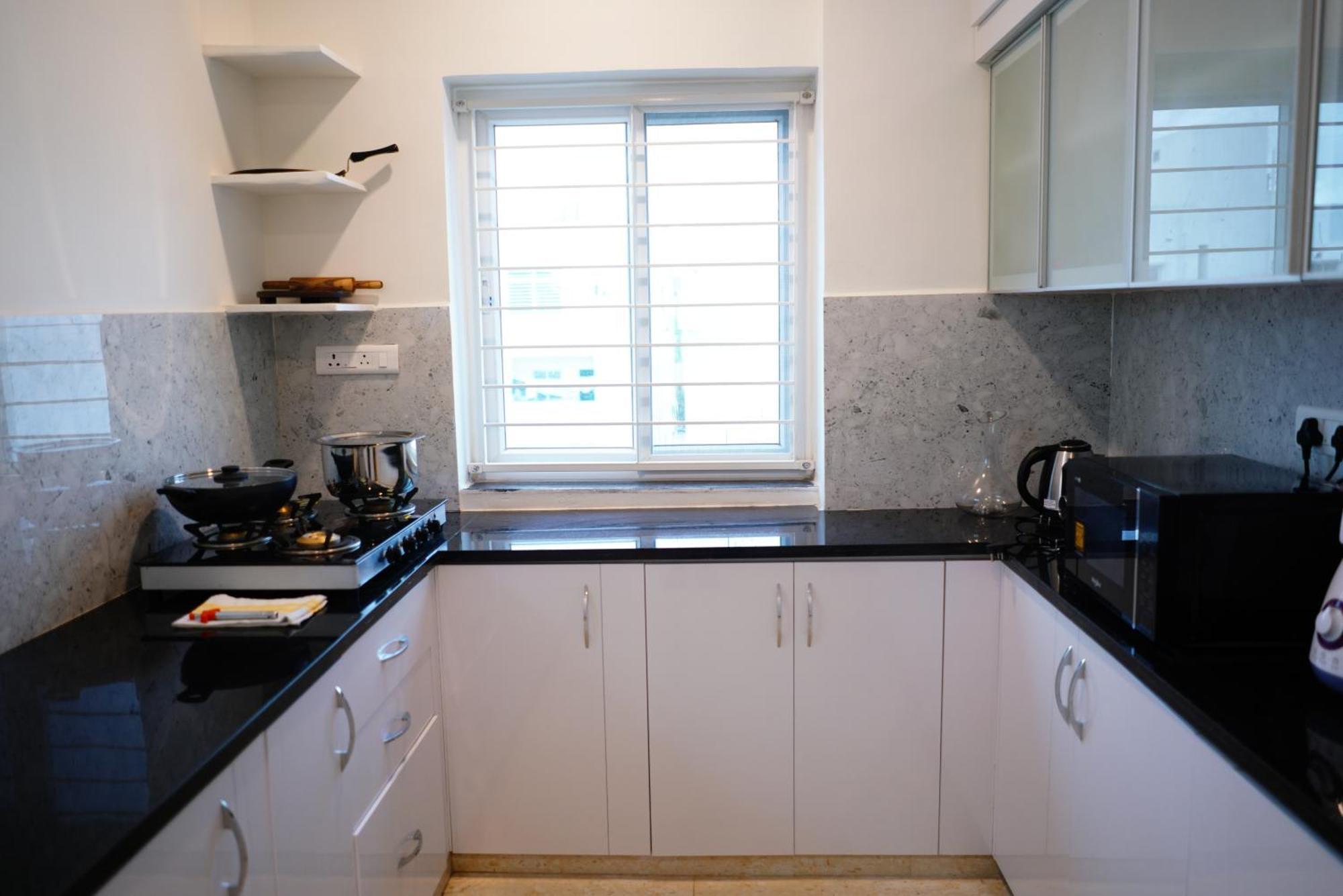 Enkay Service Apartments Kondapur  ภายนอก รูปภาพ